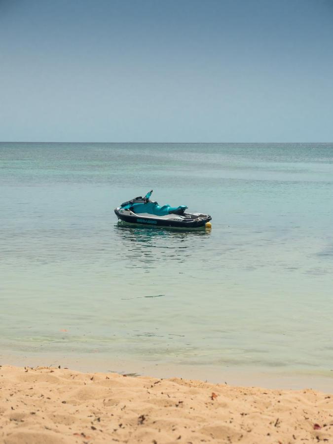 Studio Jacuzzi Et Piscine Au Centre Ville De Port-Louis Dış mekan fotoğraf